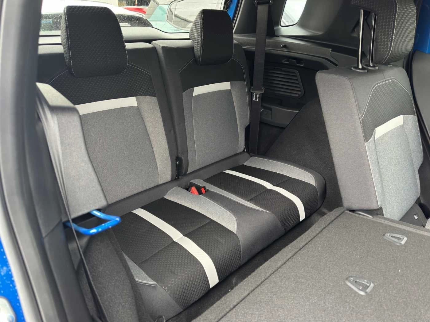 Opel Frontera 1.2 GS / 7-Sitze / Navi / Kamera / Einparkhilfe — 12