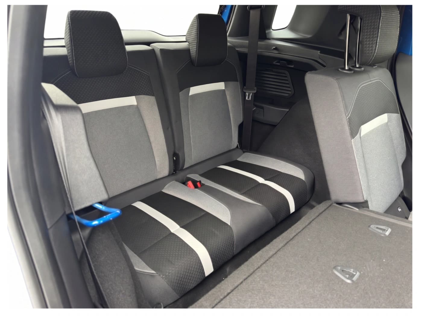 Opel Frontera 1.2 GS / 7-Sitze / Navi / Kamera / Einparkhilfe — 17