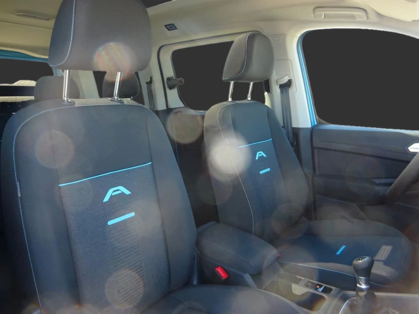 Ford Grand Tourneo Connect Active AWD Stdhz AHK Pano — 13