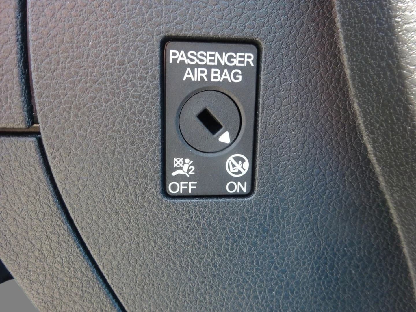 Ford Grand Tourneo Connect Active AWD Stdhz AHK Pano — 15