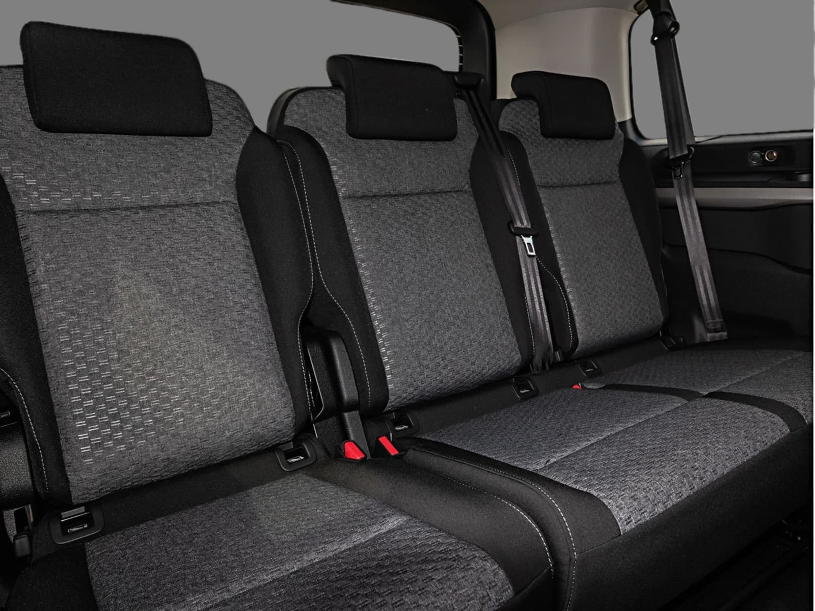 Peugeot Traveller Active L2 Diesel 180 EAT8 FACEL. LED — 9