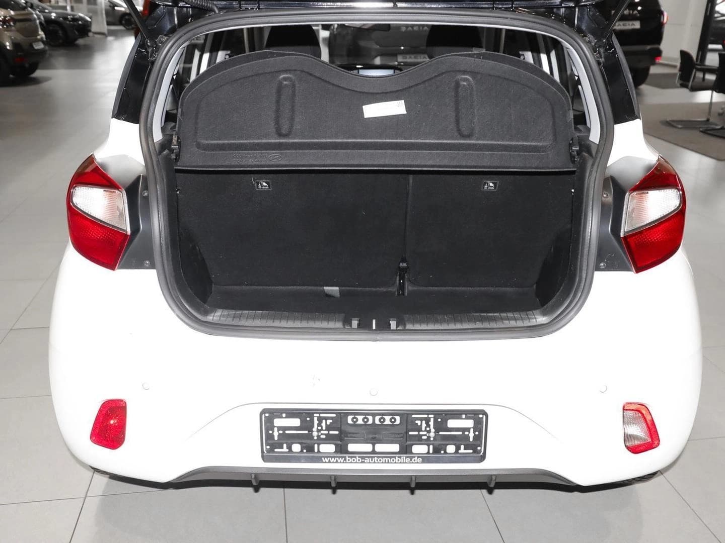 Hyundai i10 i10 1.2 Trend NAVI SHZ PDC RFK BT CARPLAY — 5