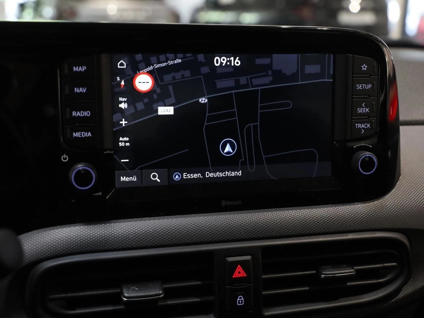 Hyundai i10 i10 1.2 Trend NAVI SHZ PDC RFK BT CARPLAY — 6