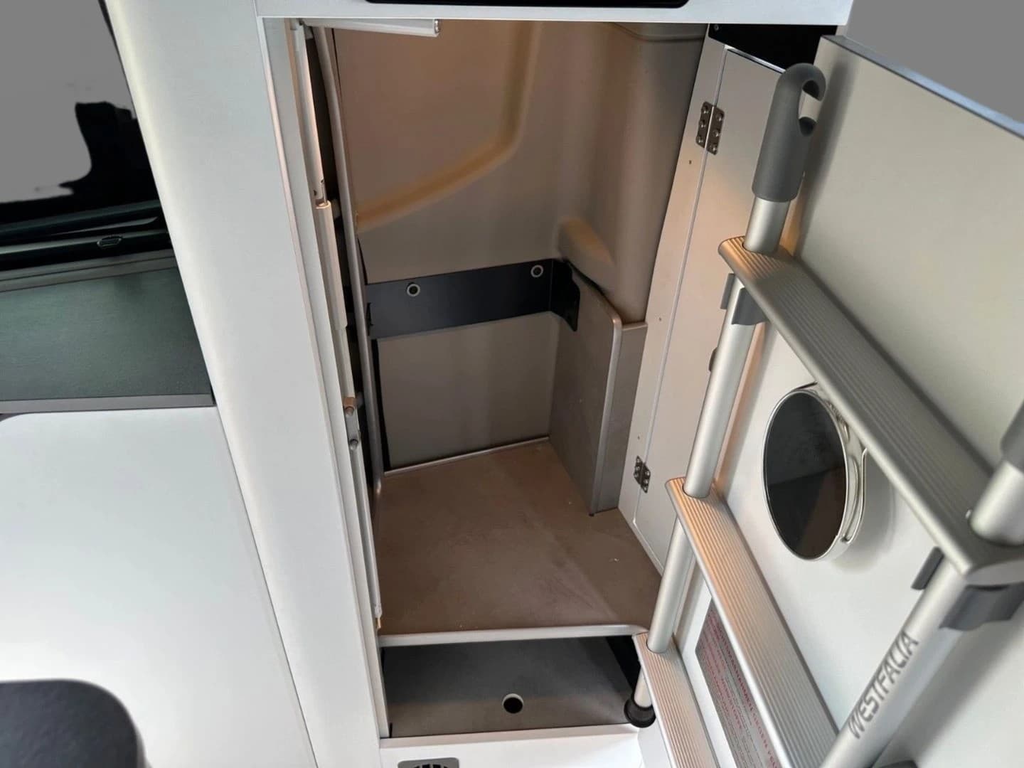 Ford Tourneo Custom Nugget L1 Titanium Camper PV-Anlage, Markise — 11