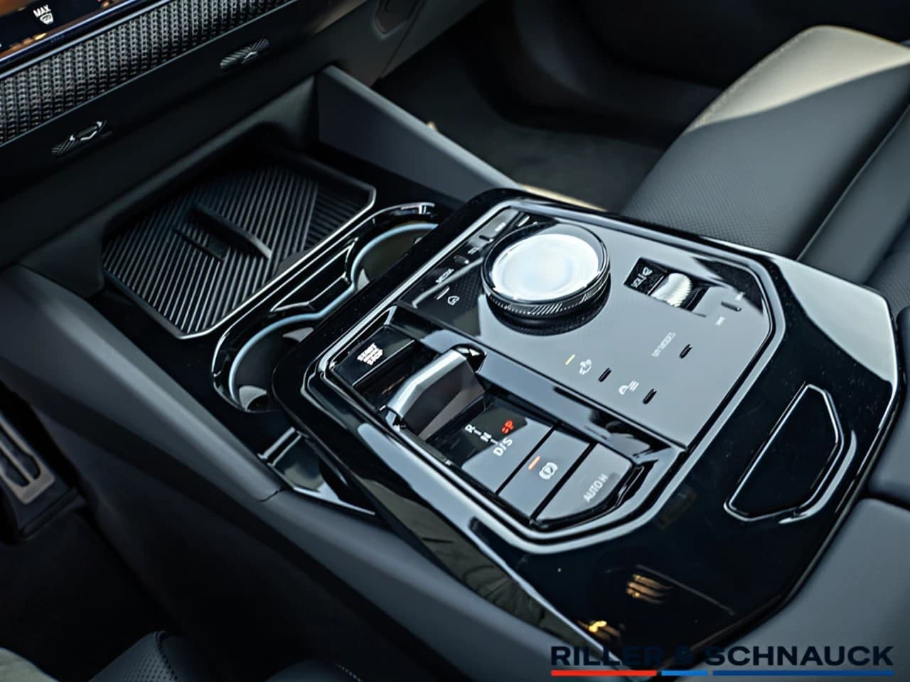 BMW 520 520d Touring M-Sport — 14