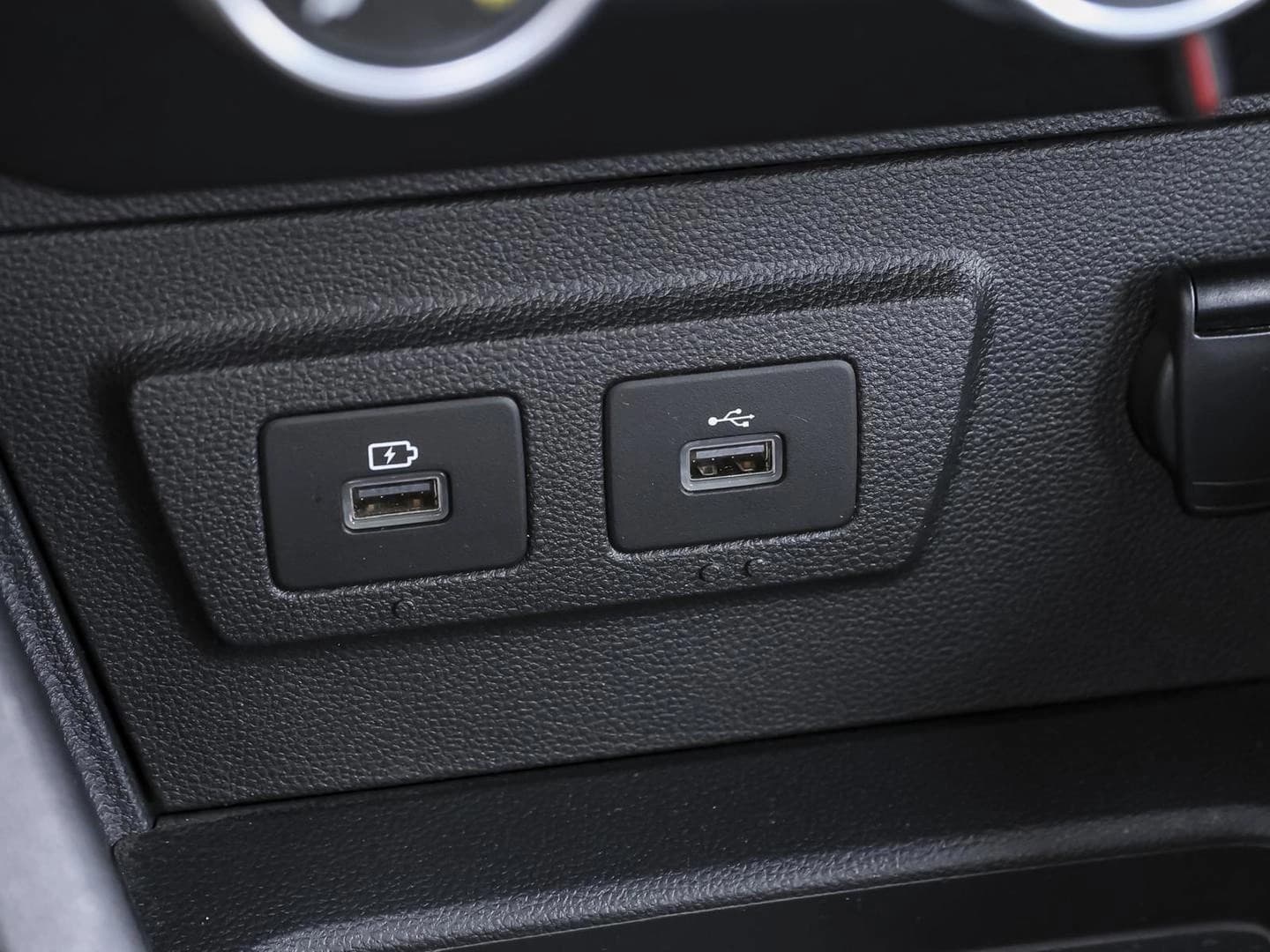 Dacia Duster Comfort TCe 100 ECO-G 2WD PDC KLIMA BT — 11
