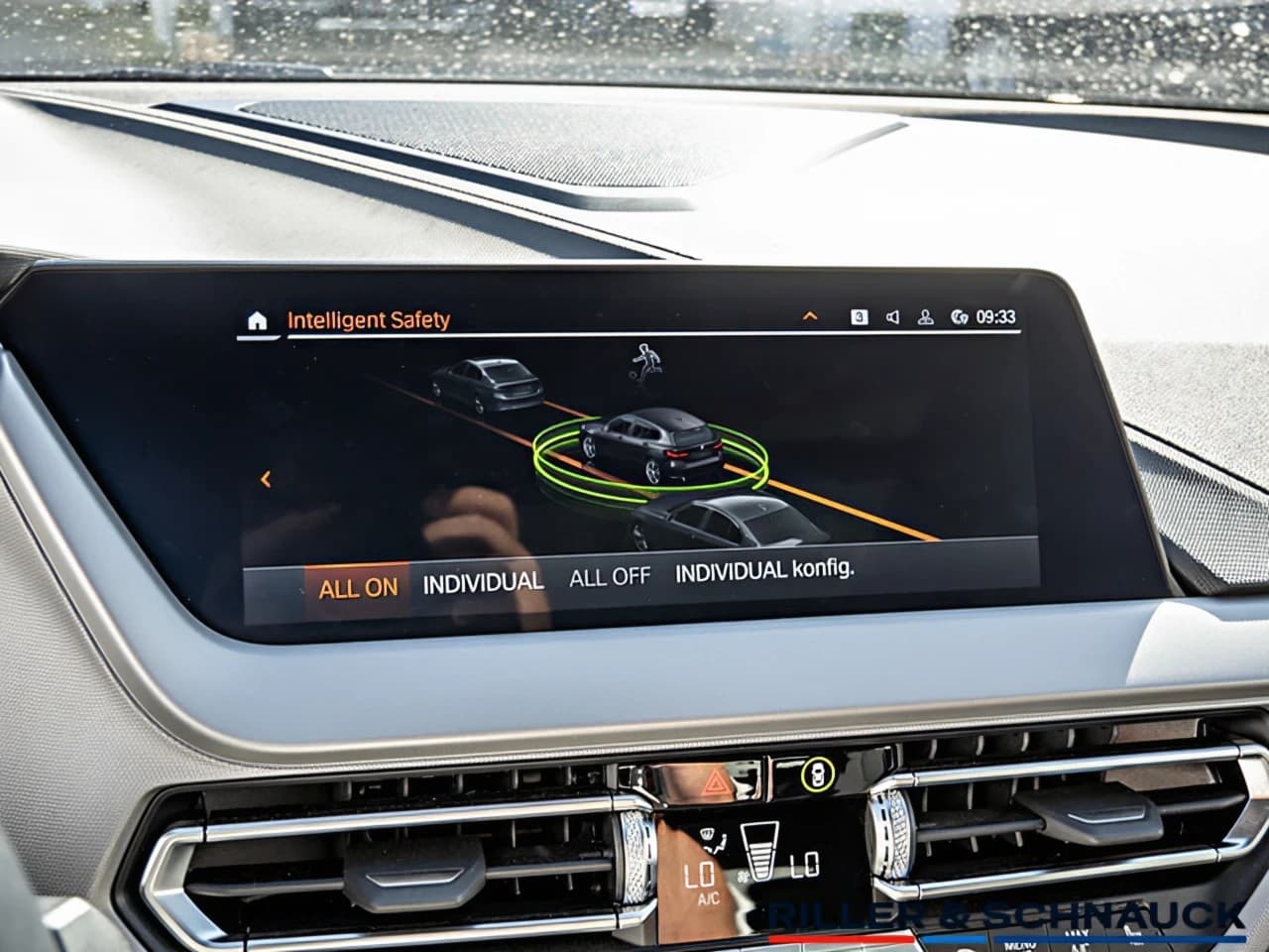 BMW 118 118i Advantage — 11