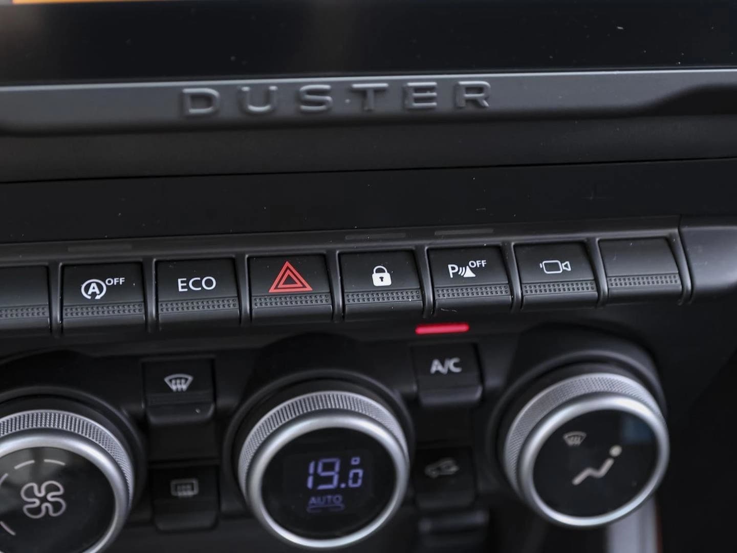 Dacia Duster Extreme TCe 150 EDC NAVI SHZ PDC KLIMA — 12