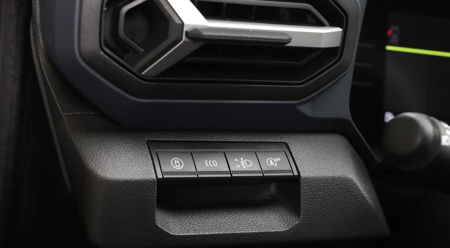Dacia Duster III 1.2 TCe 130 Expression NAVI Allwetter — 12