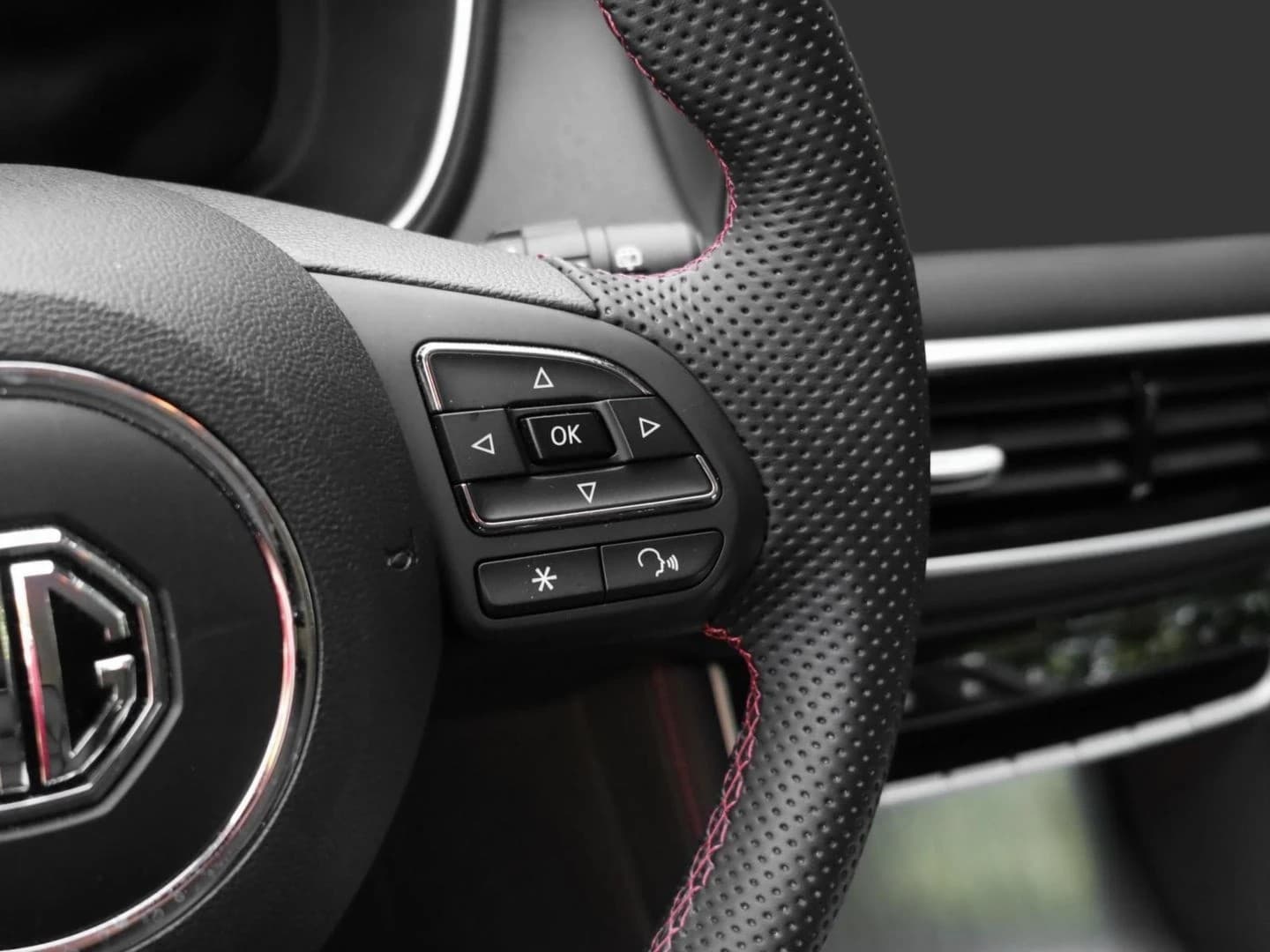 MG HS Comfort NAVI SHZ PDC KLIMA Allwetter — 3