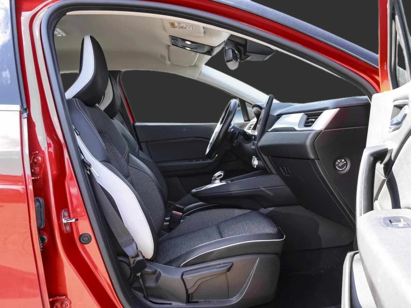 Renault Captur INTENS TCe 140 EDC NAVI SHZ LHZ PDC RFK — 3