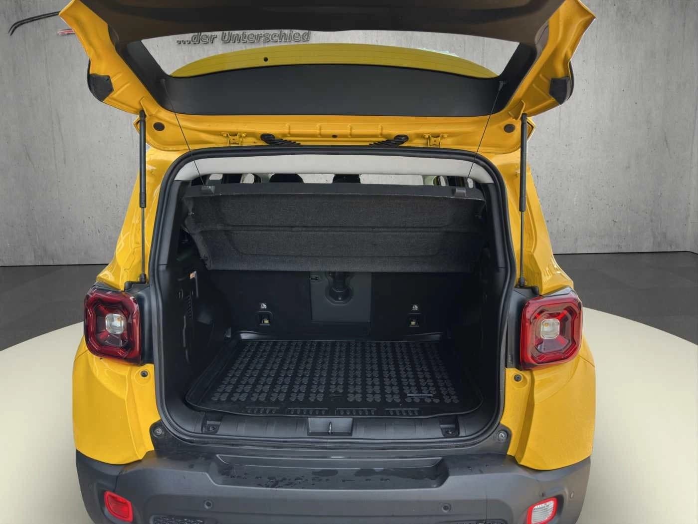 Jeep Renegade 1.5 MHEV S-Edition *AHK*Leder*Navi*Kamera* — 14
