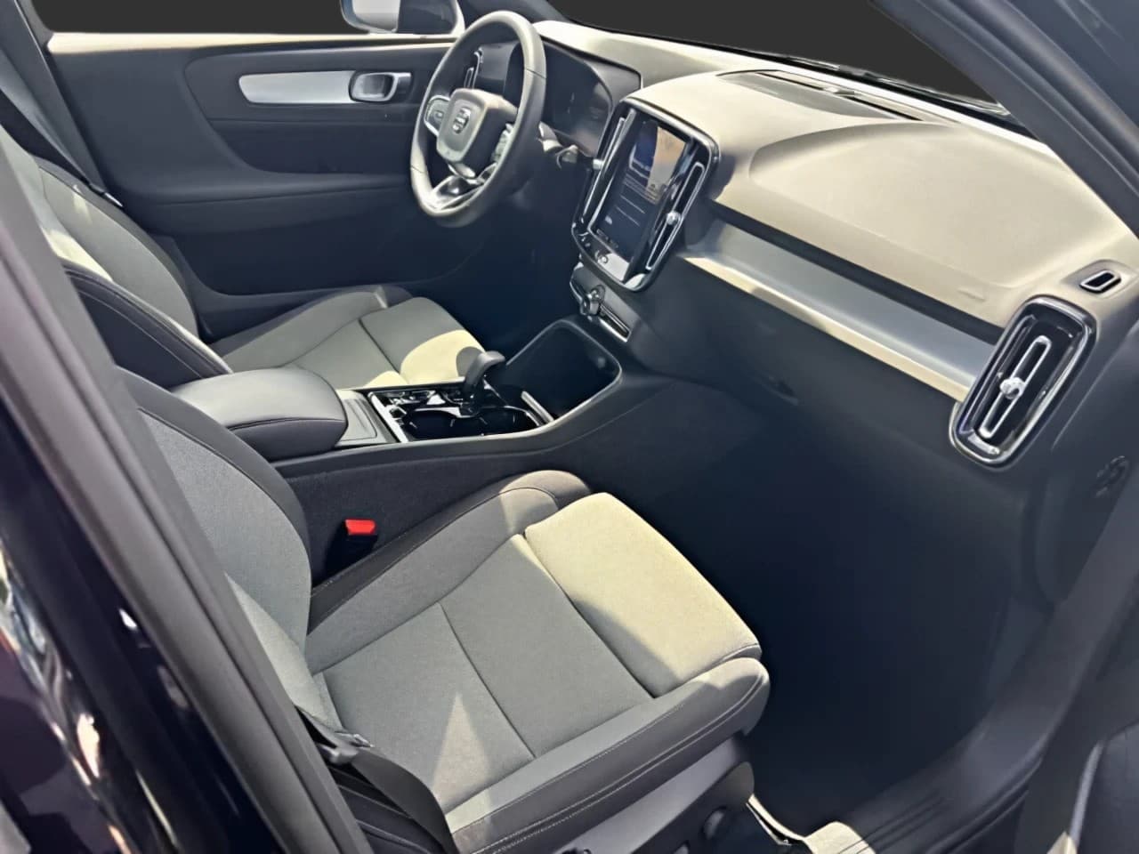 Volvo XC40 XC40 Plus Dark 2WD/Keyless/Klima/SitzHz — 11