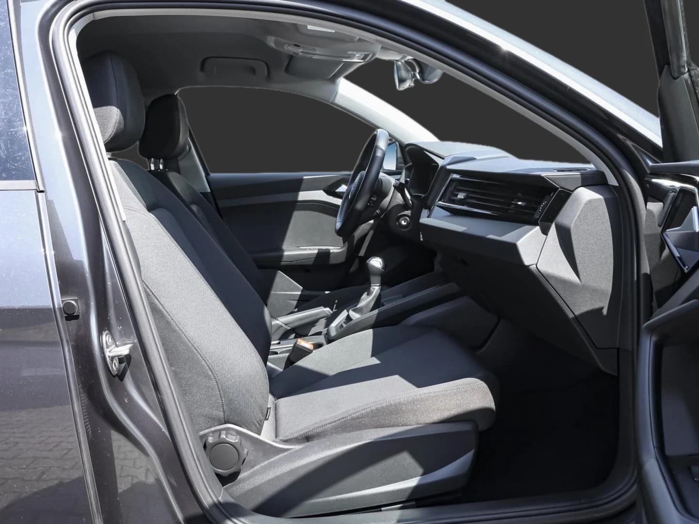 Audi A1 Sportback 1.0 TFSI SHZ PDC KLIMA BT — 3