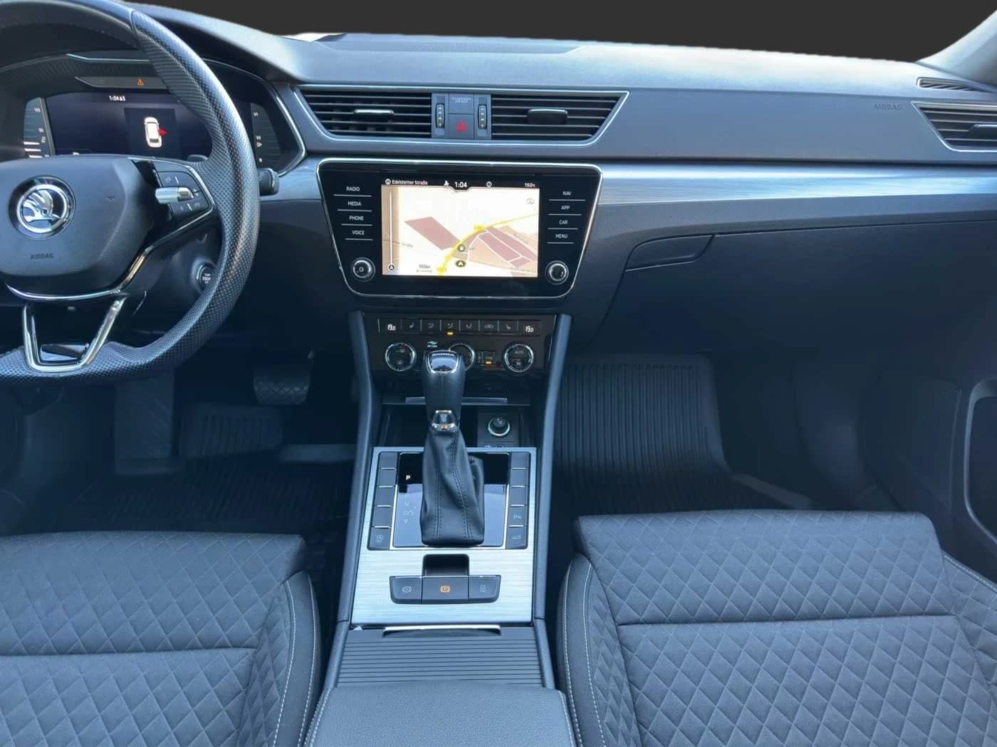 Skoda Superb 1.5 TSI Ambition //Kamera/Navi/Sitzheizung — 6