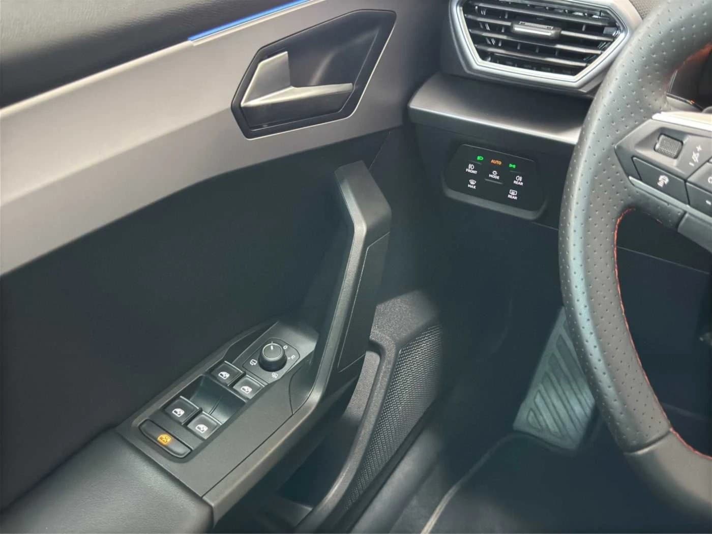 Seat Leon ST FR 1.5 eTSI // 5 Jahre Garantie /LED/Navi /Winterpaket — 6