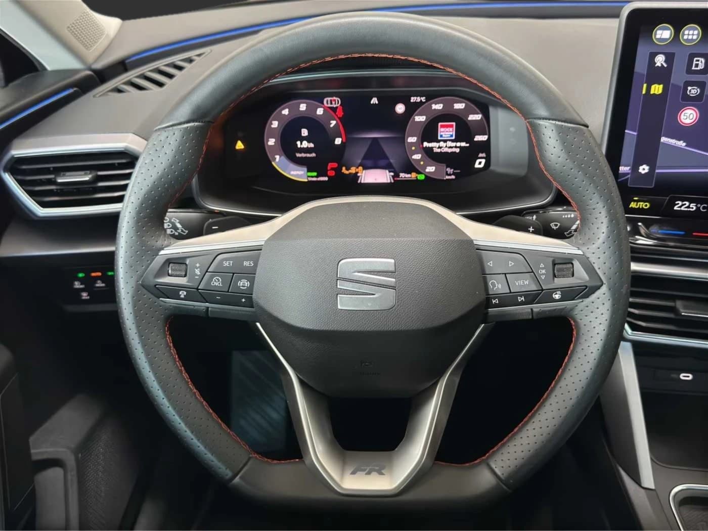 Seat Leon ST FR 1.5 eTSI // 5 Jahre Garantie /LED/Navi /Winterpaket — 9