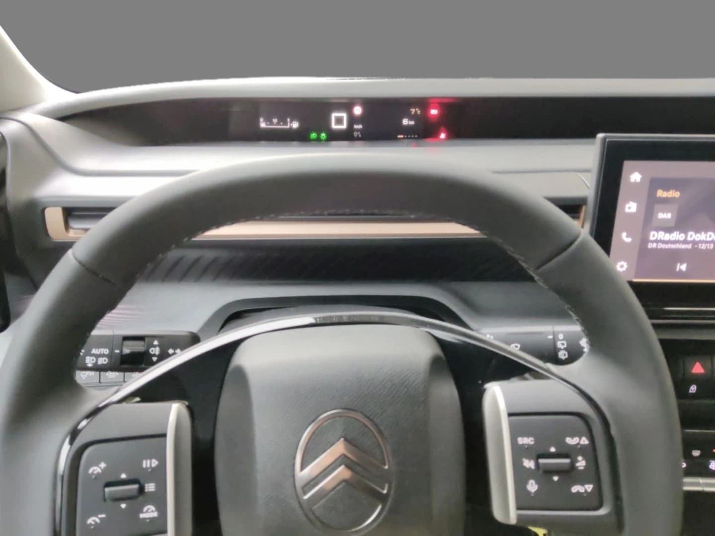 Citroen C3 Aircross PLUS Turbo 7-Sitzer Dach in Schwarz — 11