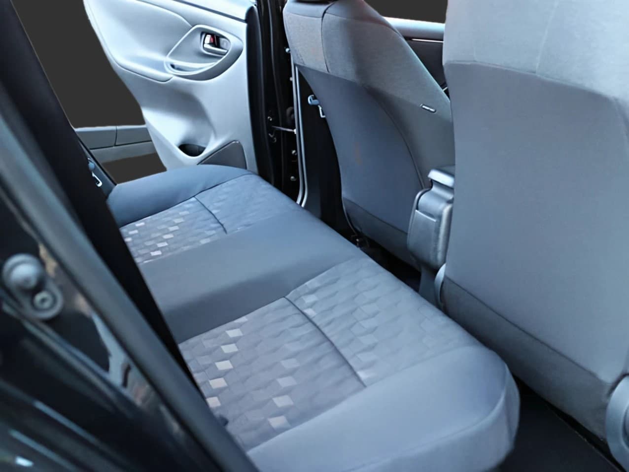 Toyota Yaris Hybrid Teamplayer mit Comfort-Paket, Toyota Relax Garantie — 8