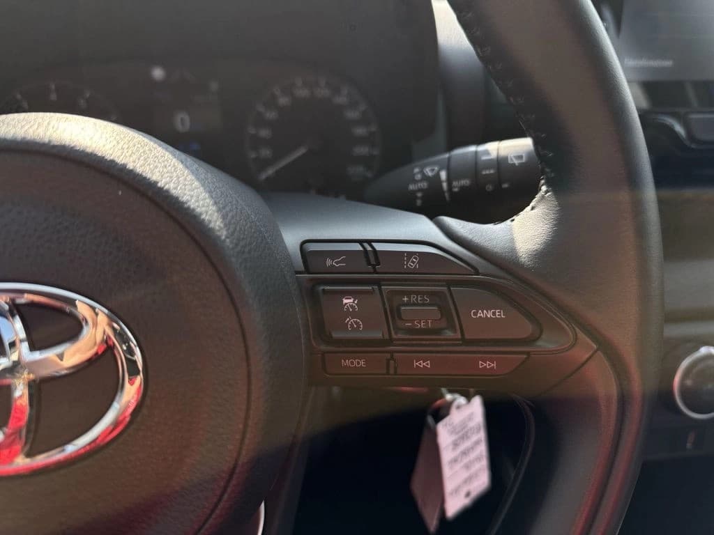 Toyota Yaris 1.0 VVT-i Comfort Rückfahrkamera HAC — 10