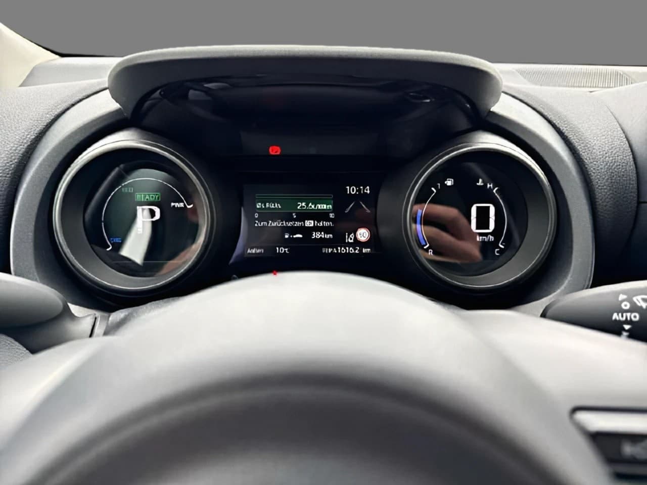 Toyota Yaris Hybrid Team Deutschland — 13