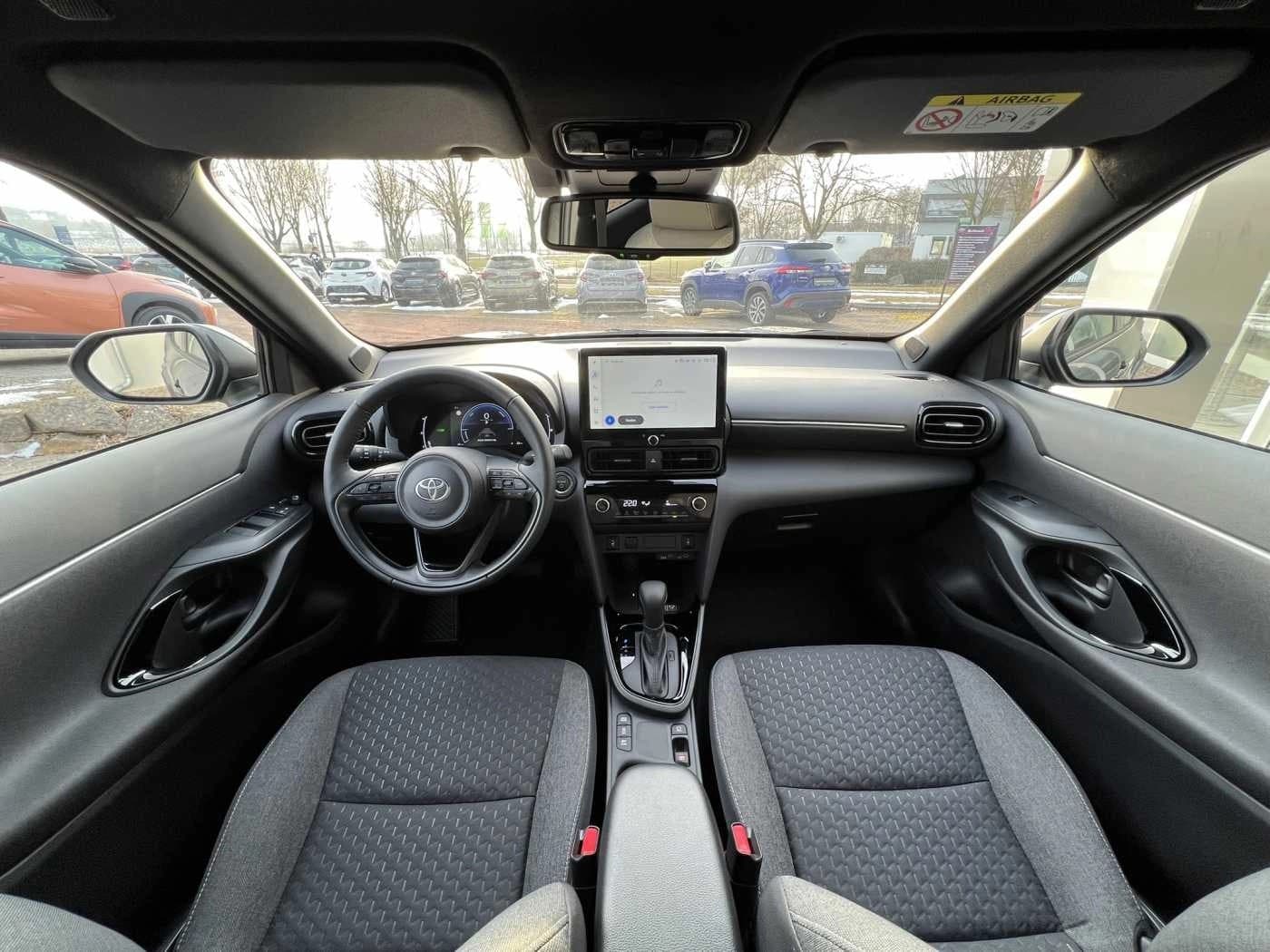 Toyota Yaris Cross Teamplayer - Technik — 12