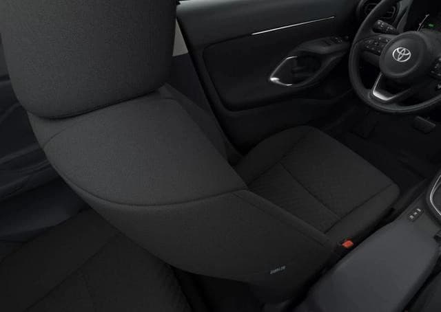 Toyota Yaris Cross Aut. Kam Sitzhz. ACC 16" CarPlay ... — 7