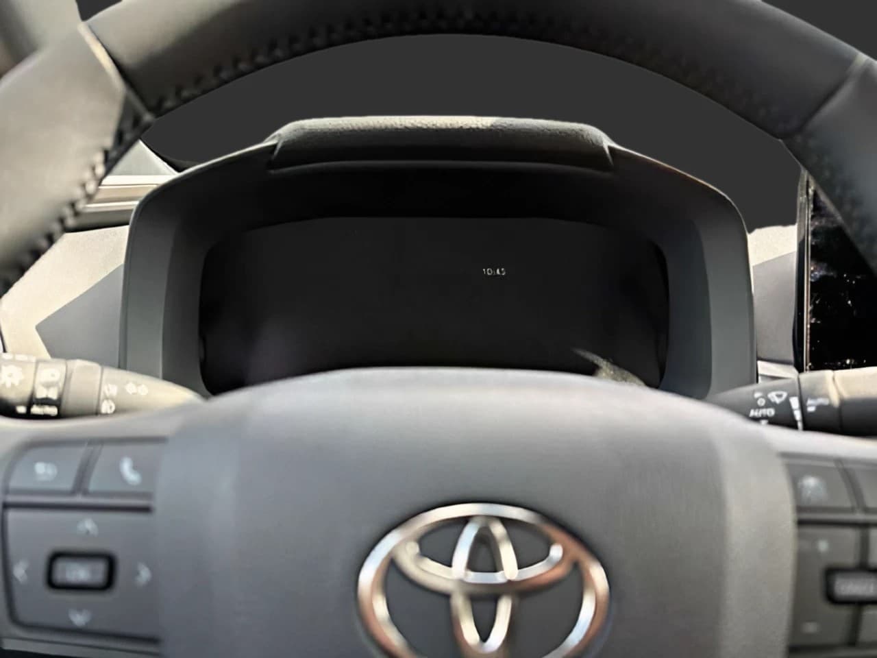 Toyota C-HR Plug-In Hybrid FWD Teamplayer — 13