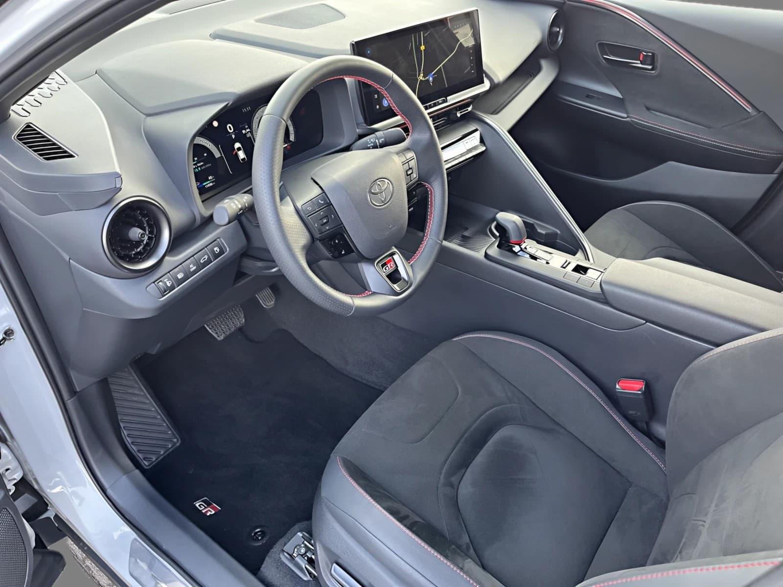 Toyota C-HR 2.0 Plug-in-Hybrid GR SPORT — 11