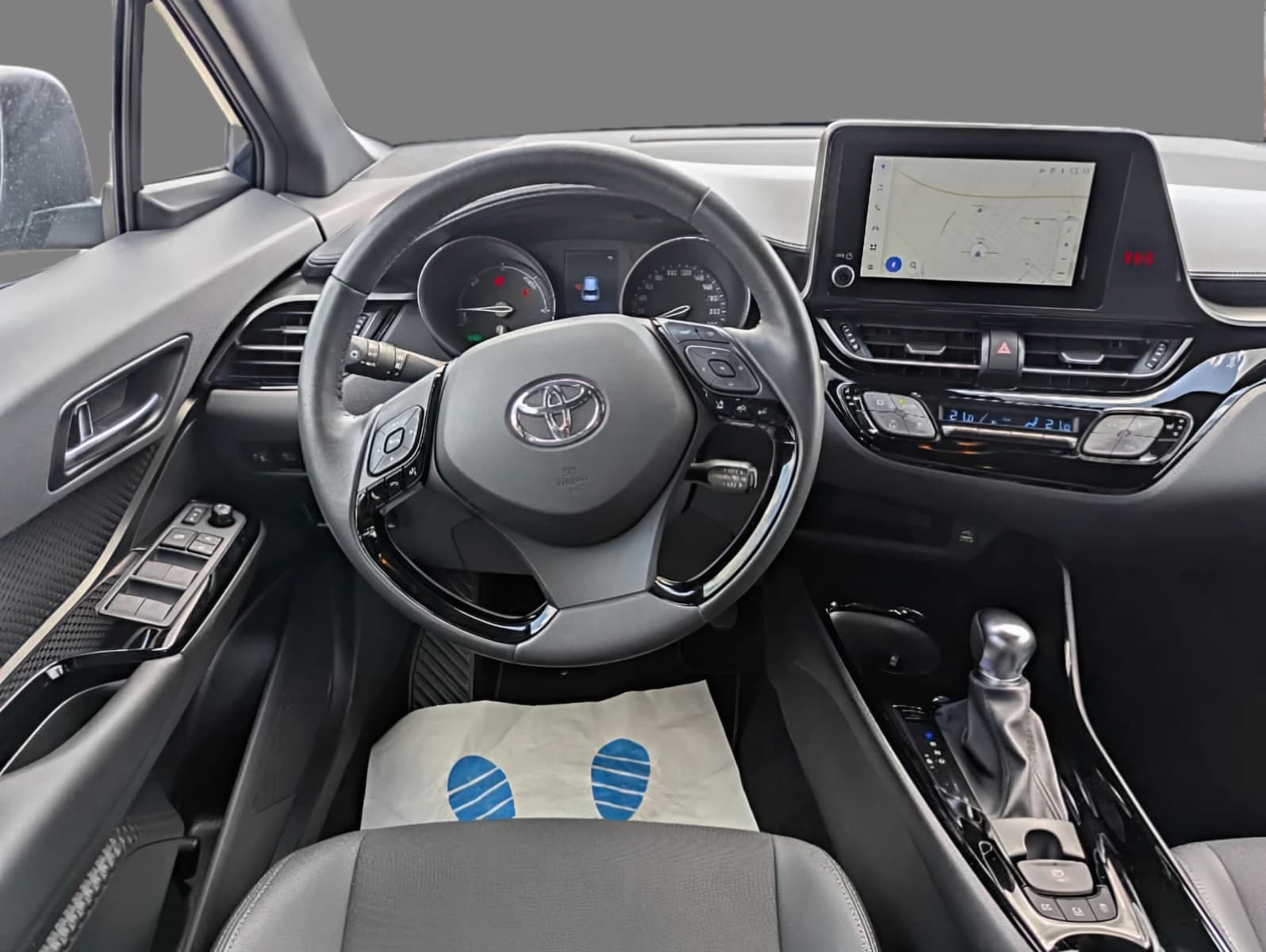 Toyota C-HR 2.0 Hybrid Team Deutschland — 8