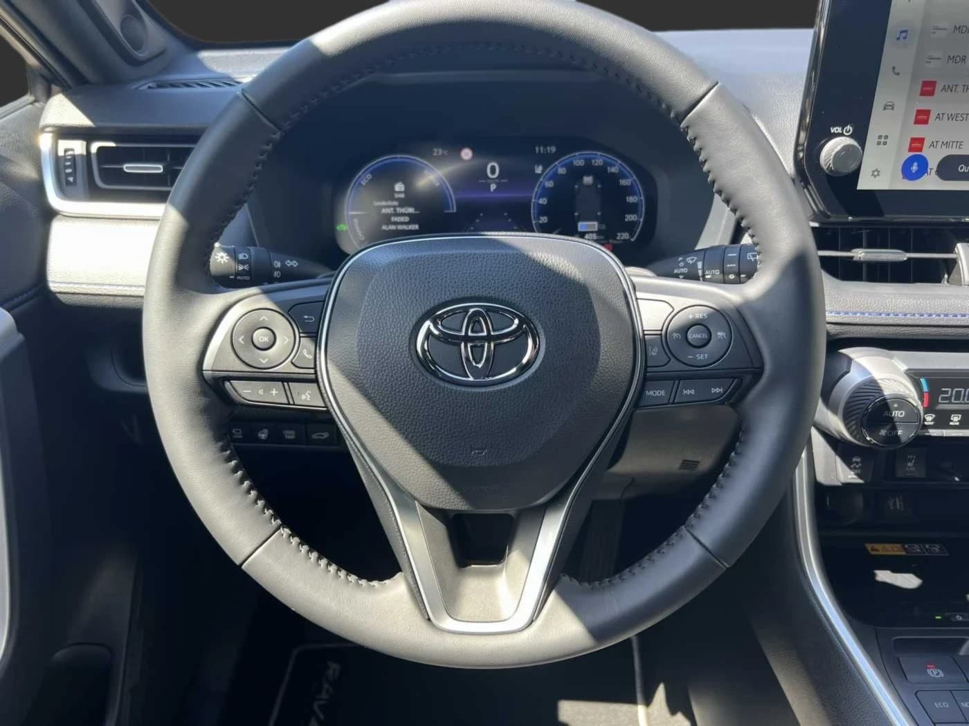 Toyota RAV 4 RAV4 Hybrid Style Selection - 360°Kamera - Leder — 16