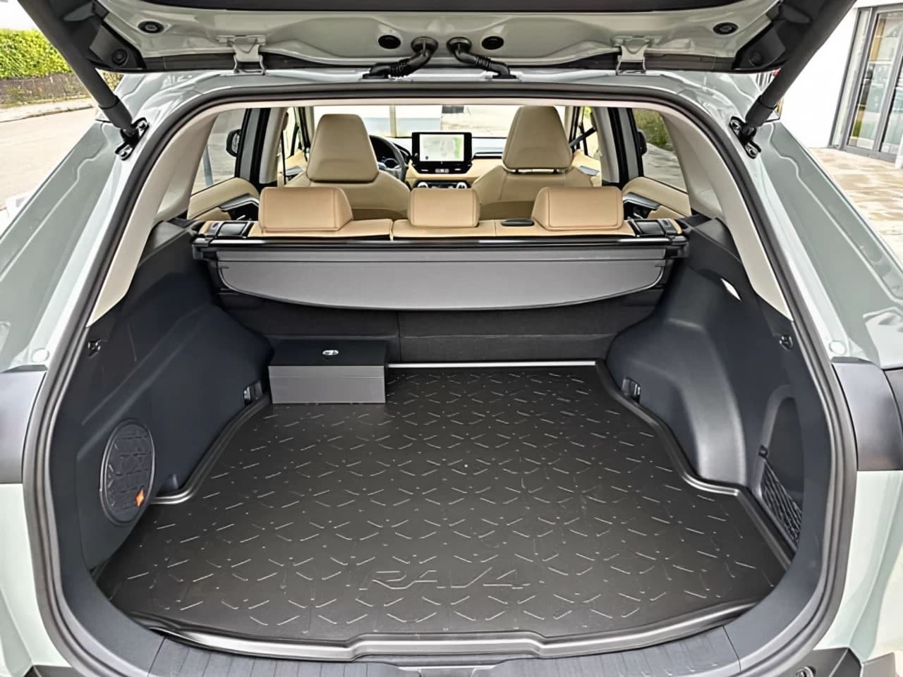 Toyota RAV 4 Hybrid 4x4 Lounge Pano,Leder,360°,JBL,AHK,ACC,Navi — 14