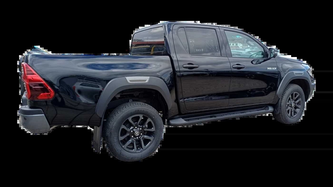 Toyota Hilux Invincible Double Cab 2.8 D-4D MildHybrid AUTOM./NAVI/KAMERA — 8