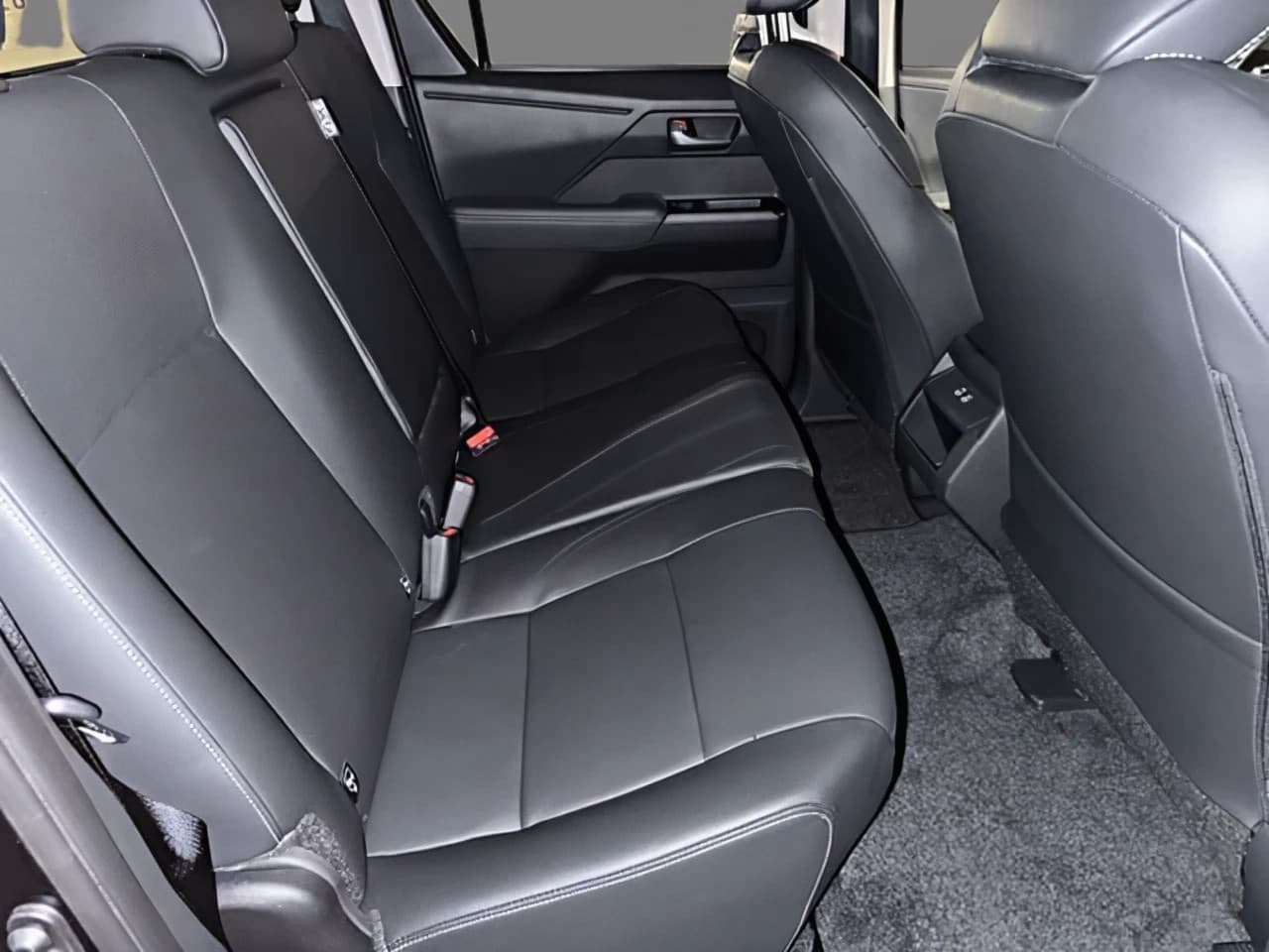 Toyota Hilux 2.8 Mild-Hybrid Executive MY2026,ACC,LED,sofort — 14