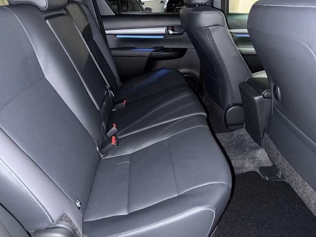 Toyota Hilux 2.8 Mild-Hybrid Double Cab Invincible Leder,sofort — 11