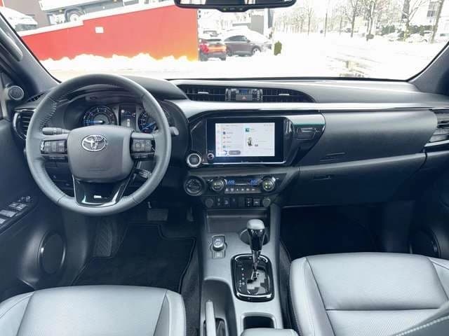 Toyota Hilux 2.8 Mild-Hybrid Double Cab Invincible Leder,sofort — 12