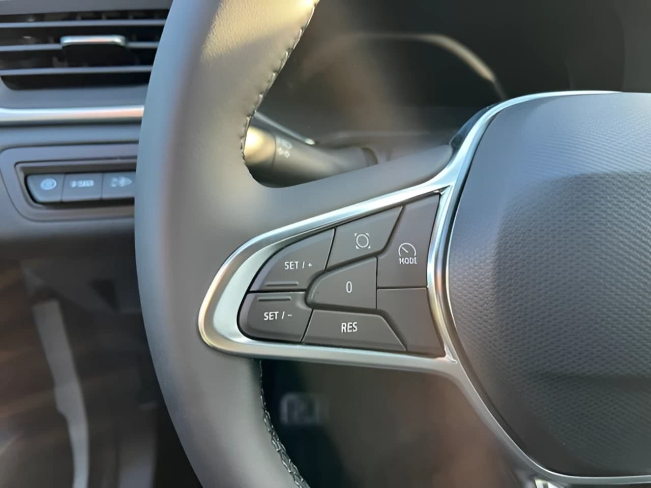 Renault Captur Evolution Full Hybrid E-Tech 160 — 12