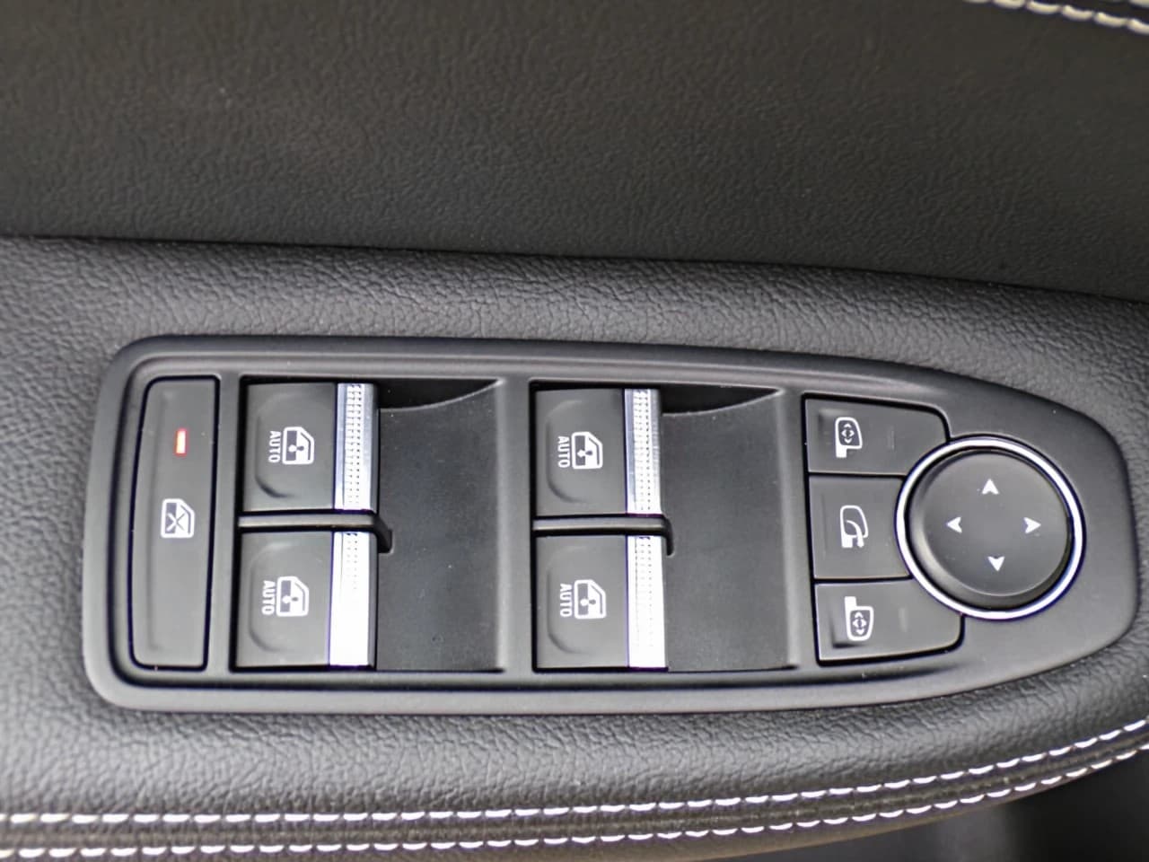 Renault Arkana 1.6 E-TECH Hybrid 145 Intens LED — 9