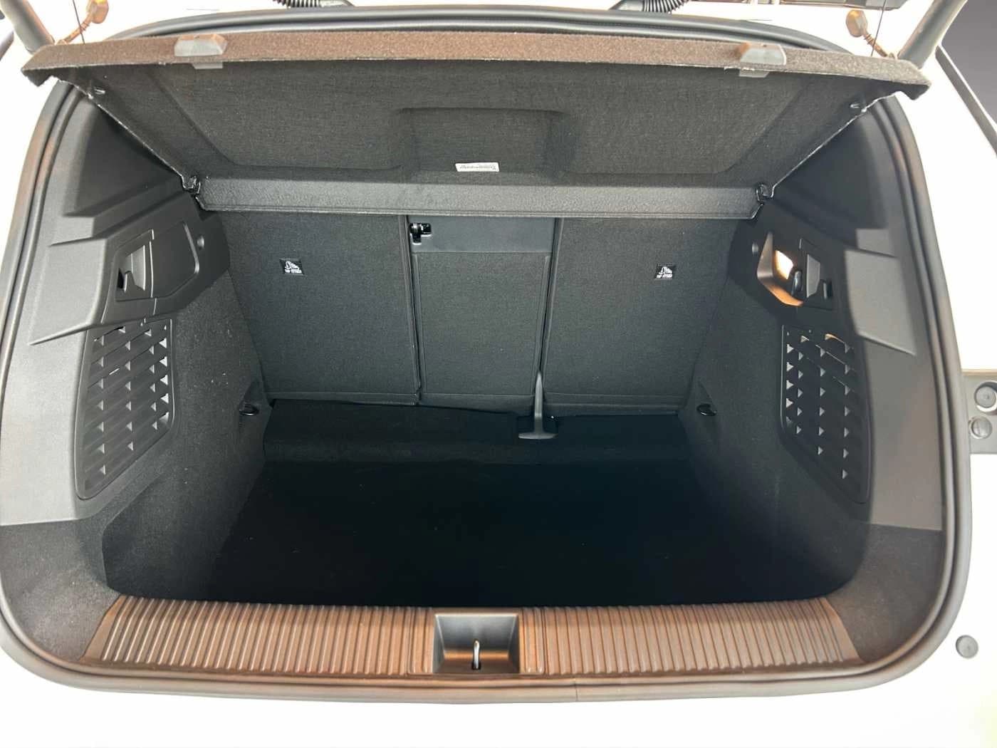 Renault Scenic E-Tech 220 Long Range Techno — 7