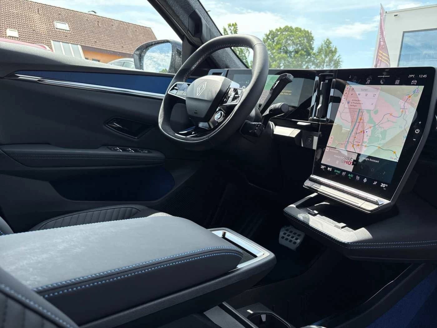 Renault Scenic E-Tech Esprit Alpine 220 — 11