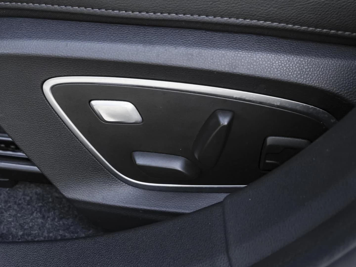 Renault Scenic E-TECH 100% Techno 220 8-fach bereift — 9