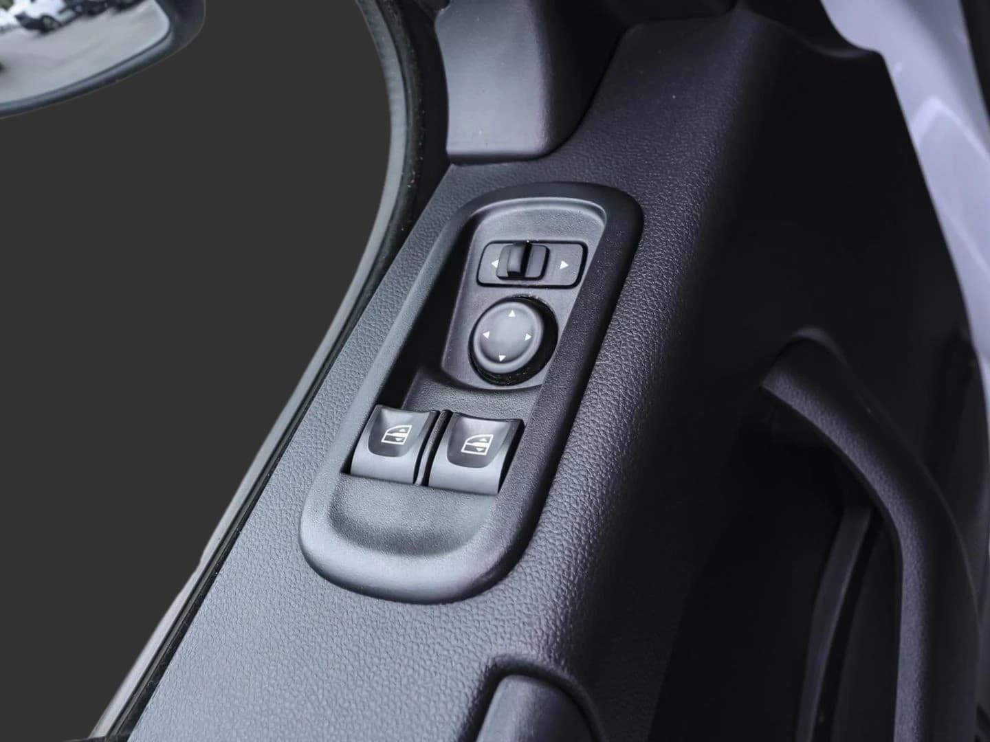 Renault Master Kasten NAVI KAMERA PDC KLIMA — 9