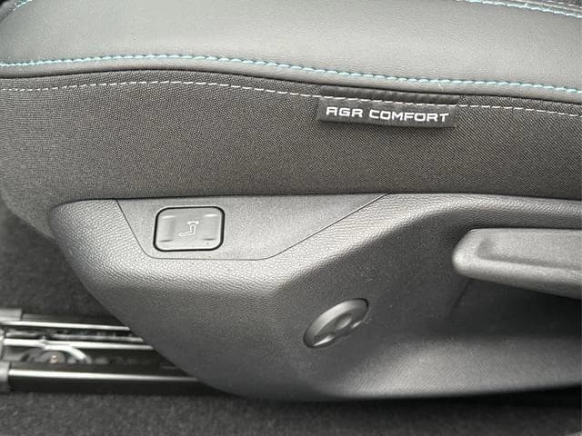 Peugeot 308 Allure SHZ KAMERA NAVI KEYLESS ACC 17 LM ... — 14