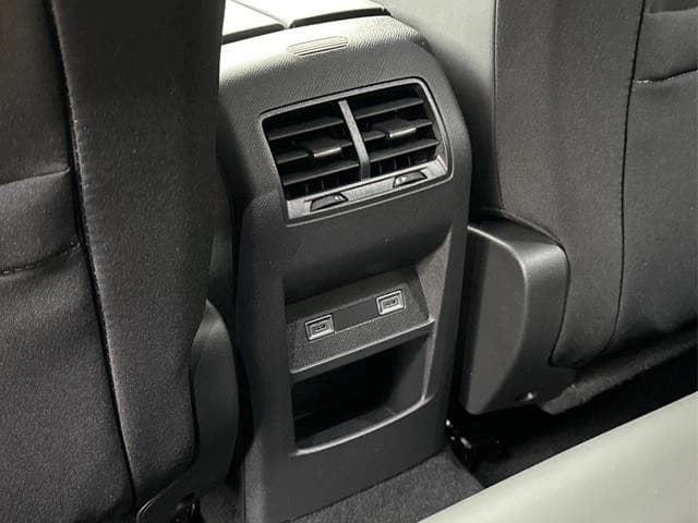Peugeot 308 Allure SHZ KAMERA NAVI KEYLESS ACC 17 LM ... — 16