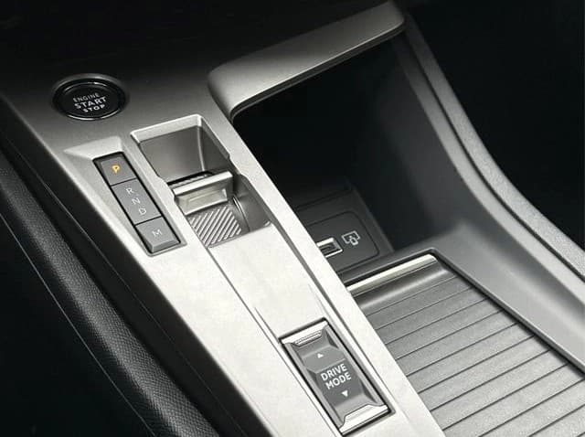 Peugeot 308 Allure SHZ KAMERA NAVI KEYLESS ACC 17 LM ... — 20