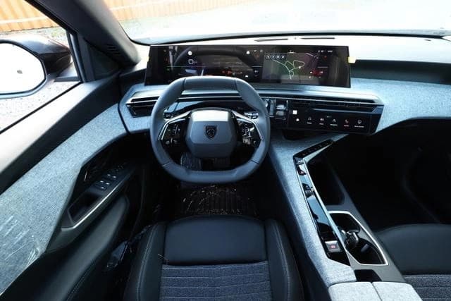 Peugeot 3008 Allure Hybrid ACC 21"-HD SHZ AWR 360° Na... — 7