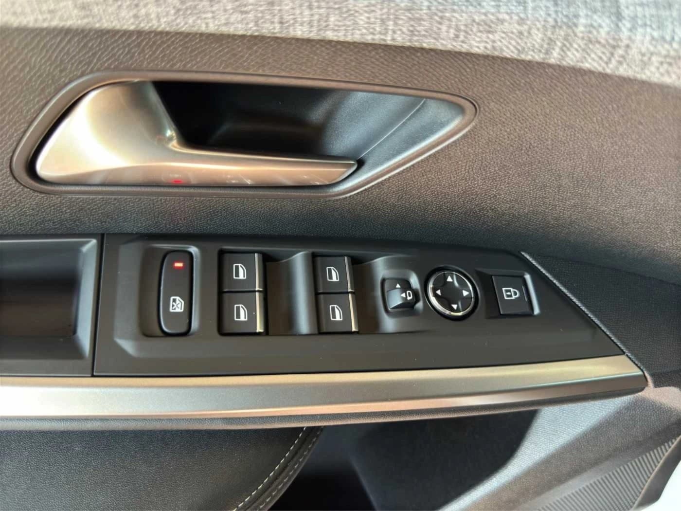 Peugeot 3008 Hybrid GT-Pack //360°/Navigation/Sitzheizung — 10