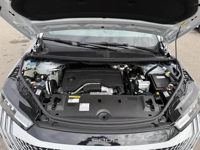 Peugeot 5008 Allure Hybrid 5-S SHZ 360° ACC 21"-HD 19... — 13
