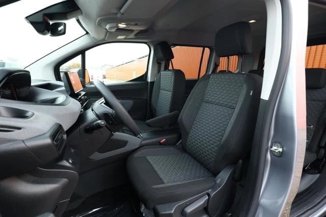 Peugeot Rifter GT M1 AT Pano Keyl Nav Kam 2xPDC ACC T... — 6