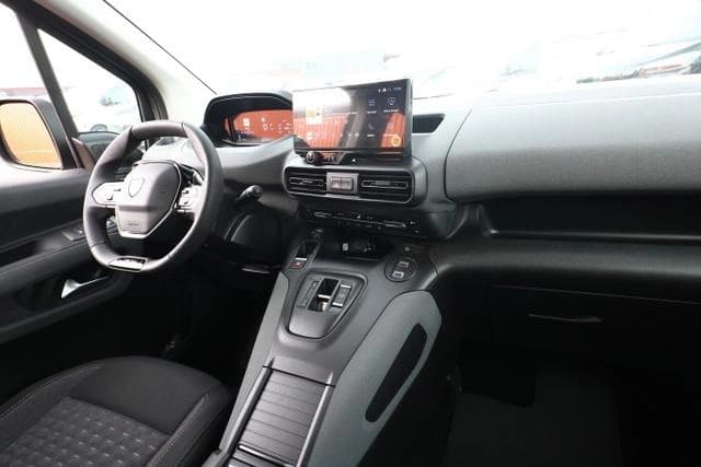 Peugeot Rifter GT M1 AT Pano Keyl Nav Kam 2xPDC ACC T... — 9
